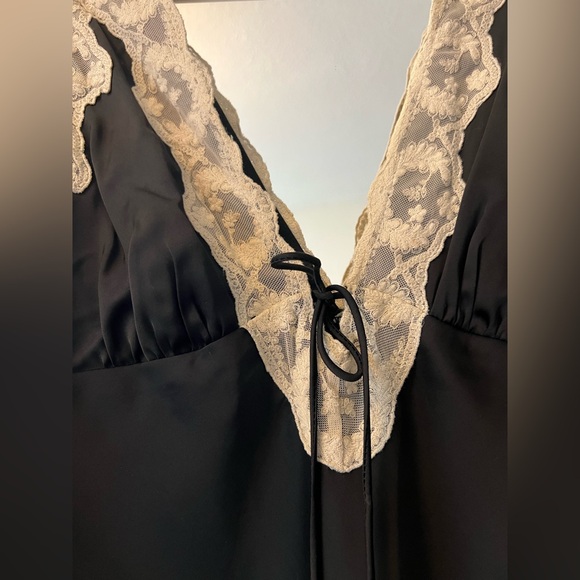 Abercrombie Lace-Trim Slip Dress - Picture 5 of 6